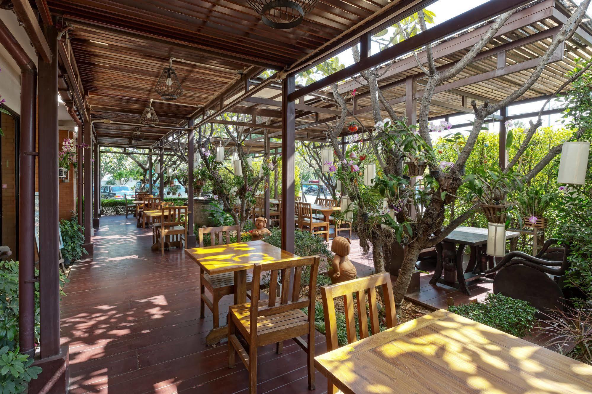 Asia Hotels Group Chiang Mai Exterior photo